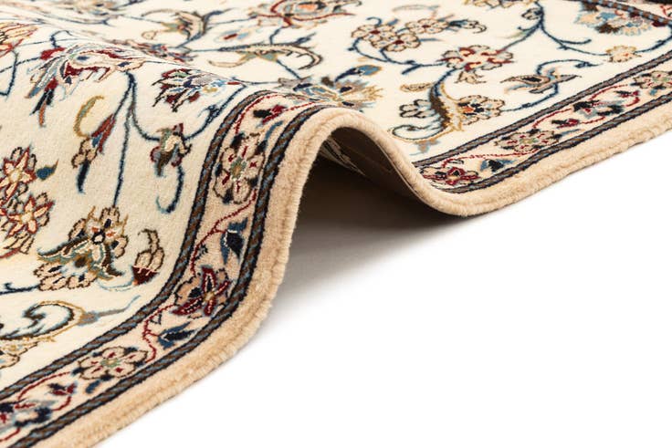 Detail image of 2' x 2' 8 Hand Knotted Nain Rug