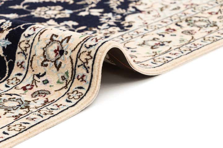 3' 3 x 5' 2 Hand Knotted Nain Rug