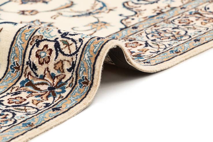 Detail image of 3' 3 x 4' 10 Hand Knotted Nain Rug