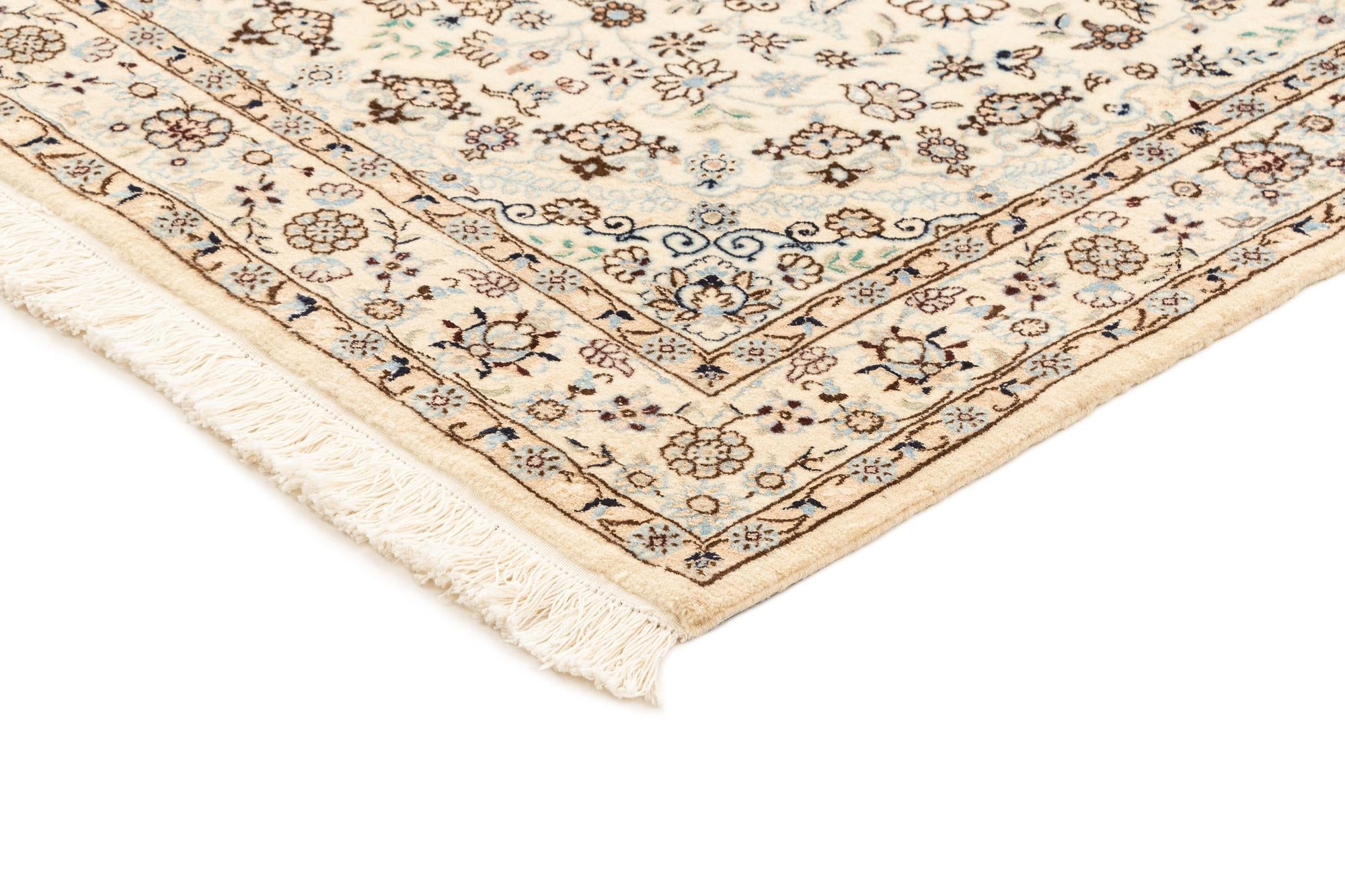3' 3 x 5' 3 Hand Knotted Nain Rug