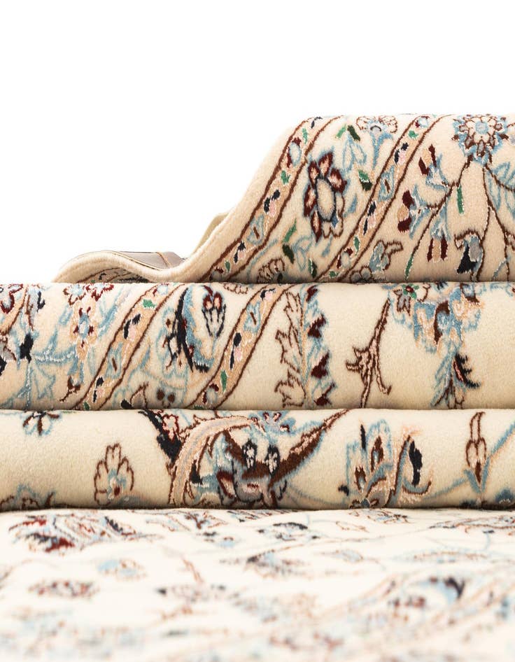 Detail image of 6' 9 x 9' 10  Hand Knotted Nain Rug