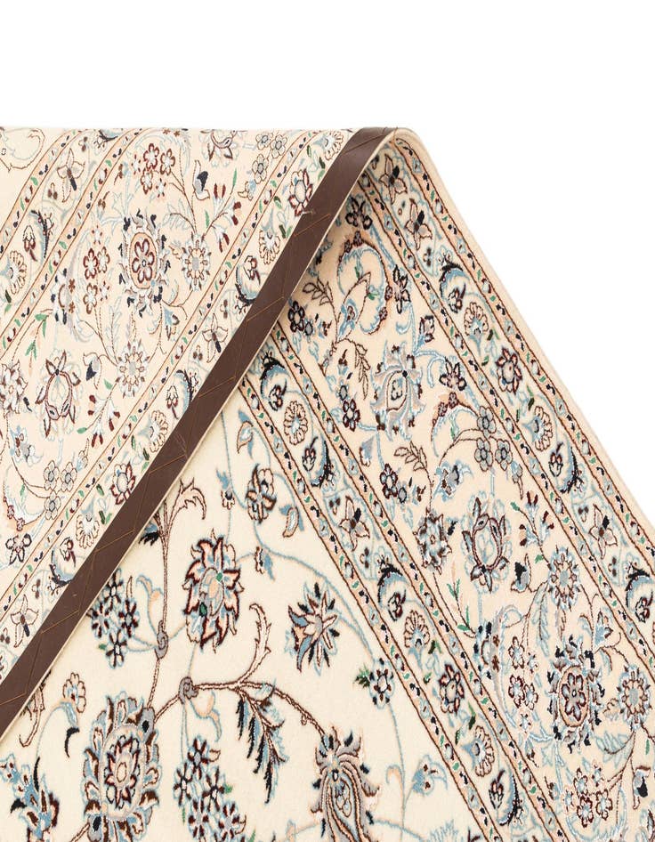 Detail image of 6' 9 x 9' 10  Hand Knotted Nain Rug