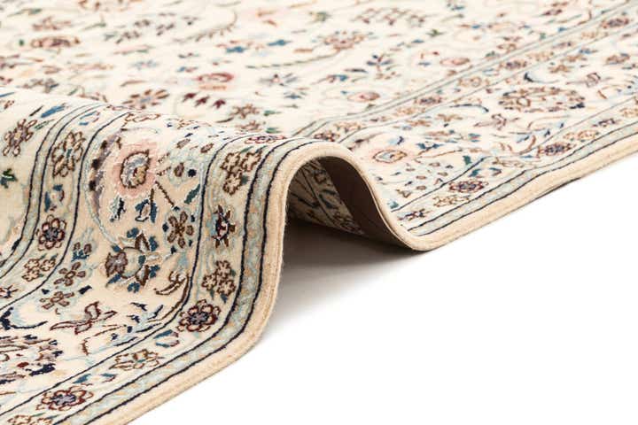 4' 4 x 7' Hand Knotted Nain Rug