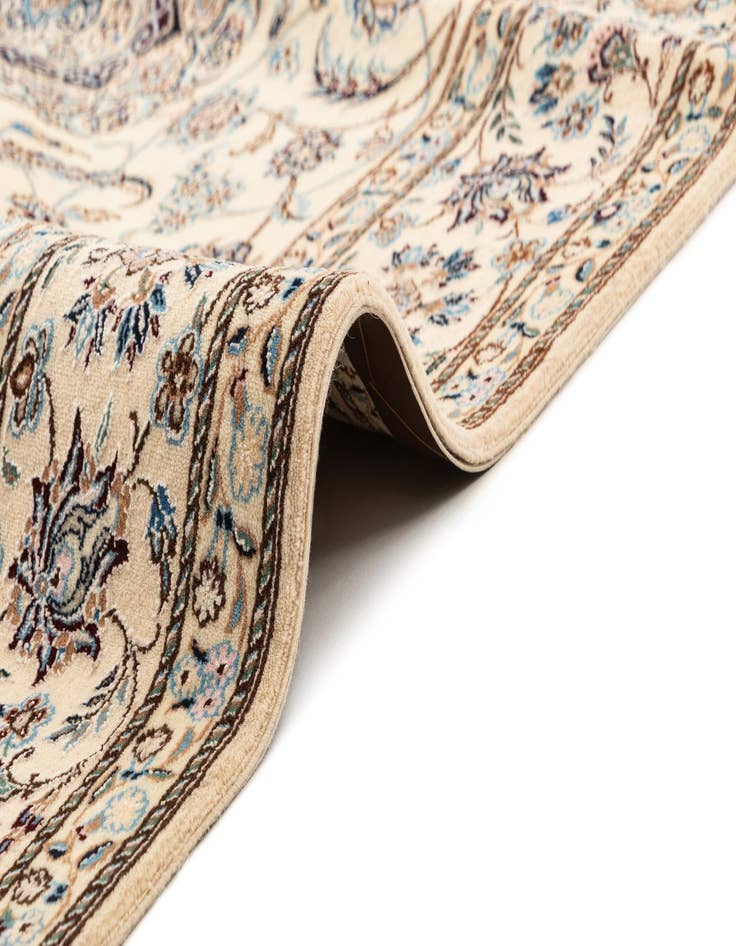 Detail image of 4' 6 x 7' 1 Hand Knotted Nain Rug