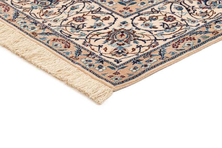 5' 1 x 7' 9 Hand Knotted Nain Rug