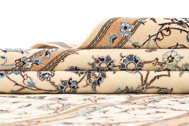 5' 3 x 8' 6 Hand Knotted Nain Rug