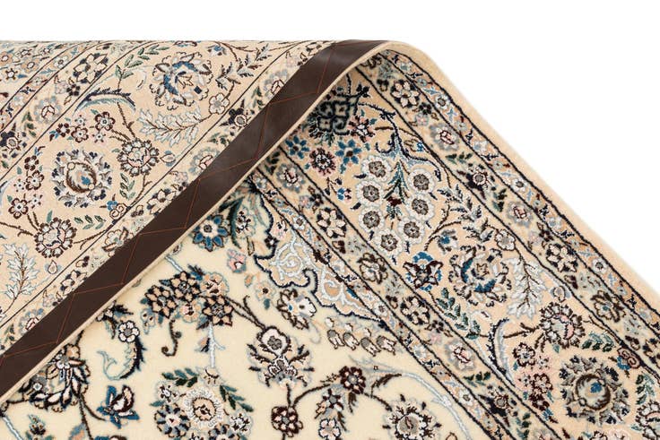 Detail image of 4' 11 x 8' 4 Hand Knotted Nain Rug