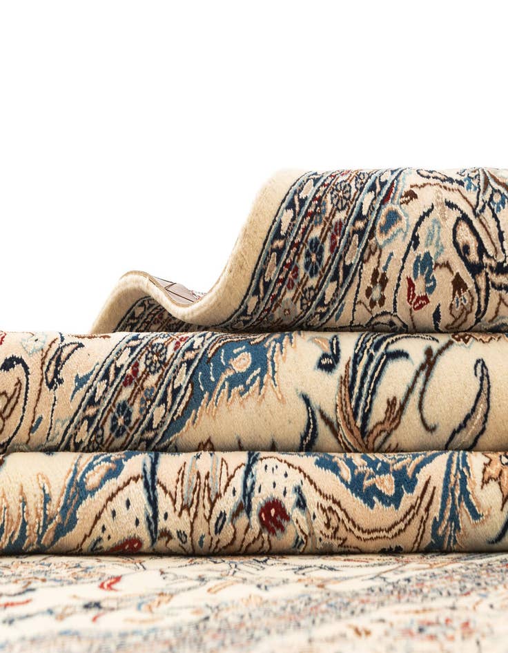 Detail image of 4' 11 x 8' 3  Hand Knotted Nain Rug