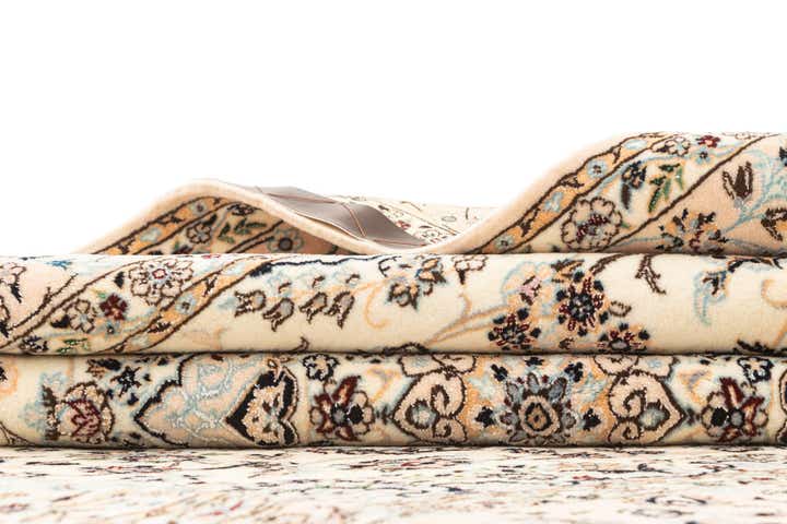 5' 3 x 8' 2 Hand Knotted Nain Rug