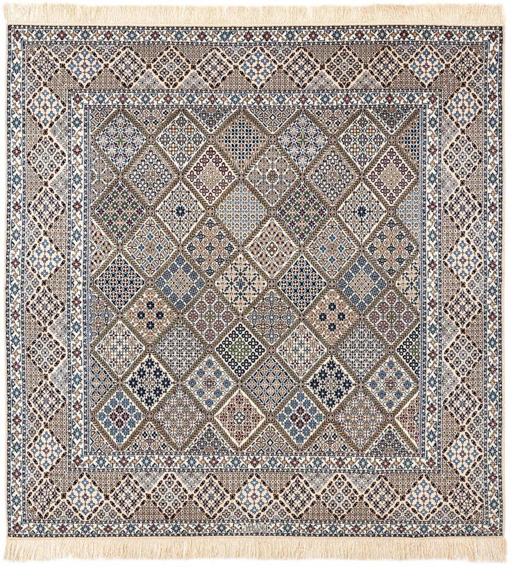 Detail image of 6' 8 x 6' 11 Hand Knotted Nain Rug