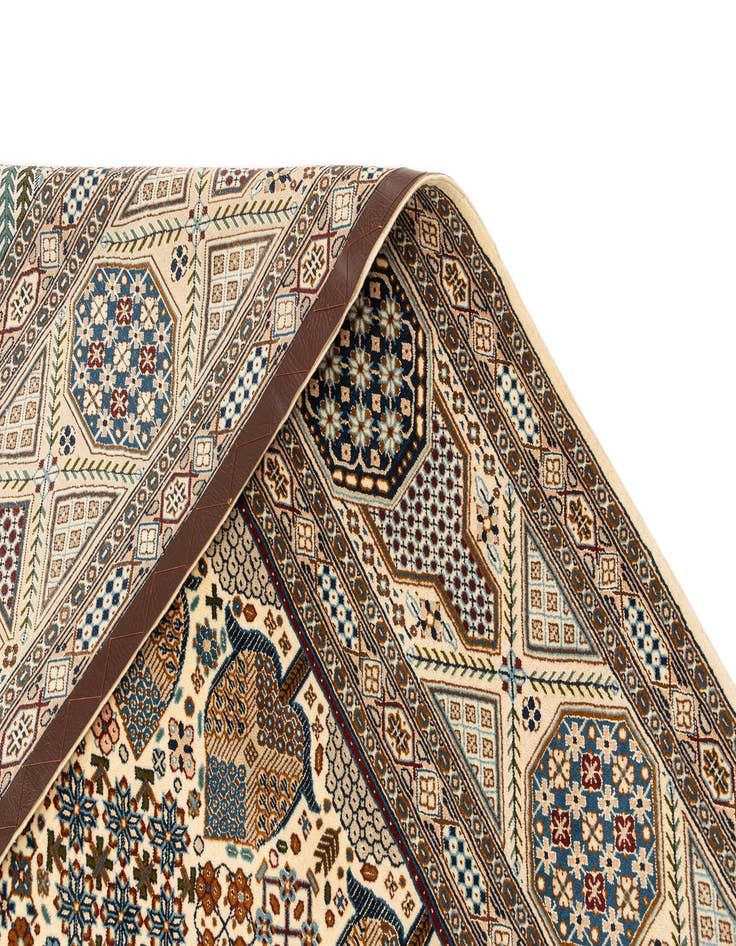 Detail image of 6' 11 x 11' 3  Hand Knotted Nain Rug