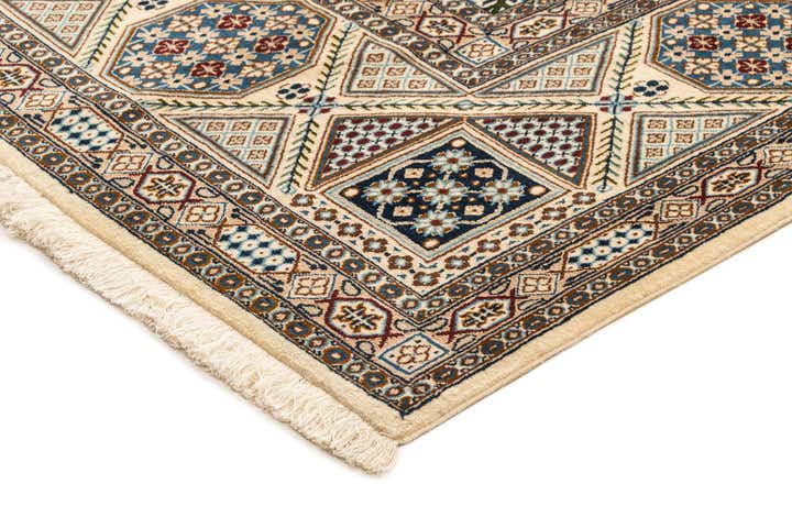 6' 11 x 11' 3 Hand Knotted Nain Rug