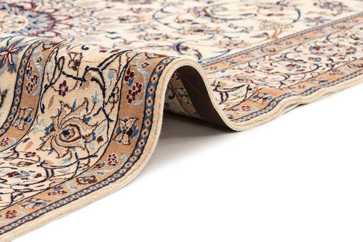 Detail image of 4' 3 x 7' 3 Hand Knotted Nain Rug