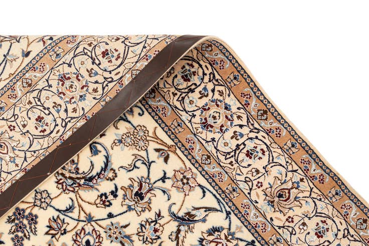 Detail image of 4' 3 x 7' 3 Hand Knotted Nain Rug