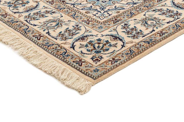 5' 1 x 7' 11 Hand Knotted Nain Rug