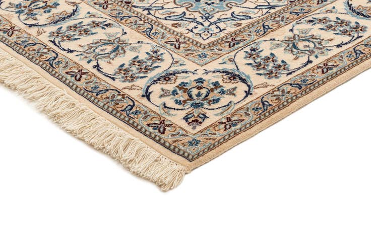 Detail image of 5' 1 x 7' 11 Hand Knotted Nain Rug