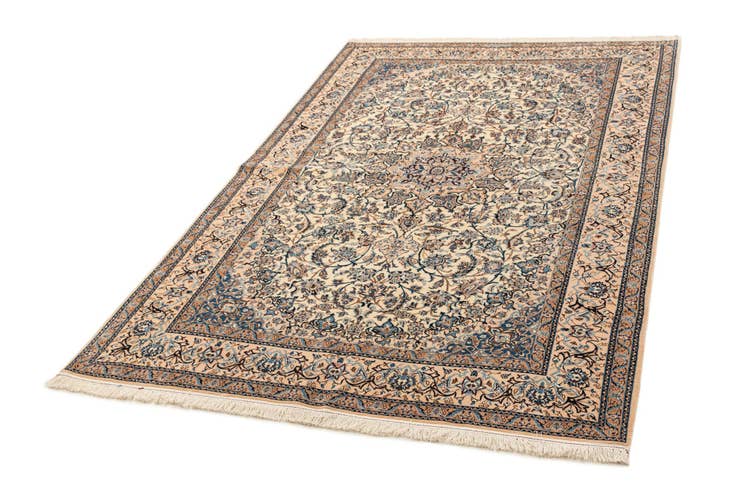 Detail image of 4' 11 x 7' 7 Hand Knotted Nain Rug