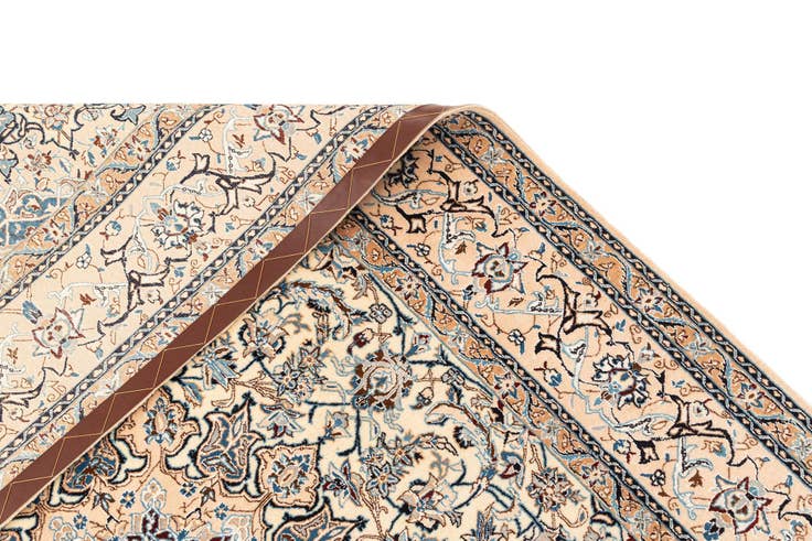 Detail image of 4' 11 x 7' 7 Hand Knotted Nain Rug