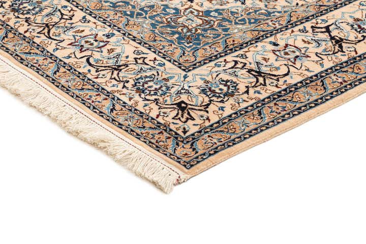 4' 11 x 7' 7 Hand Knotted Nain Rug