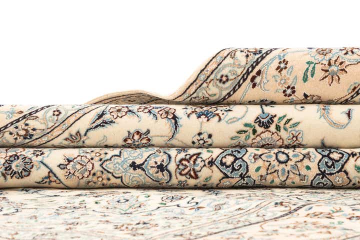 5' 5 x 7' 11 Hand Knotted Nain Rug