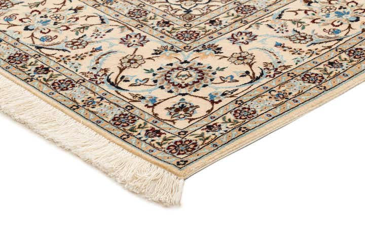 6' 9 x 10' Hand Knotted Nain Rug