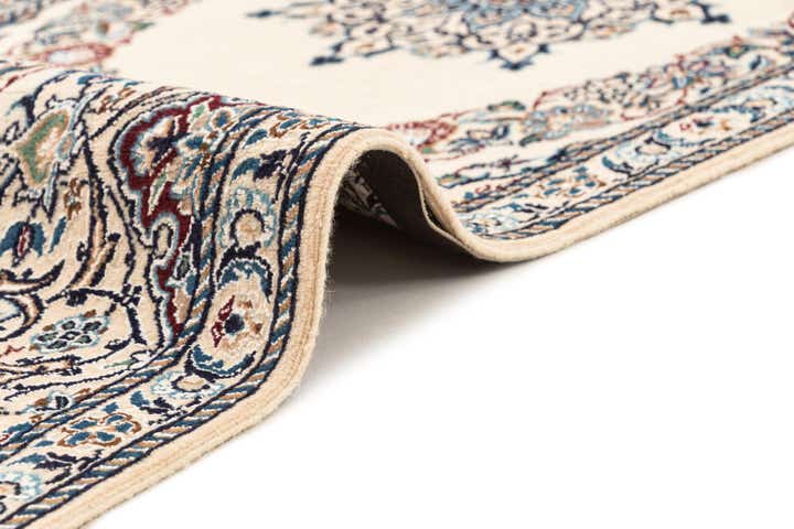 1' 7 x 5' 5 Hand Knotted Nain Rug