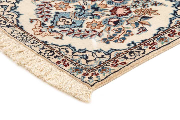 1' 7 x 6' 5 Hand Knotted Nain Rug