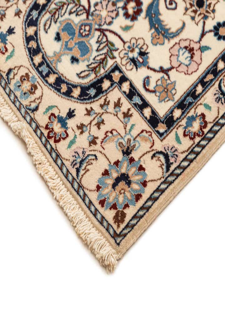 1' 7 x 9' 7 Hand Knotted Nain Rug