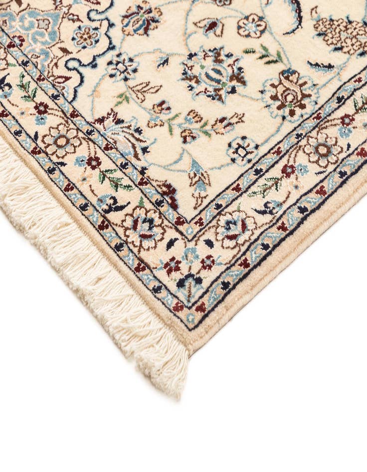 Detail image of 2' 11 x 8' 11 Nain Rug