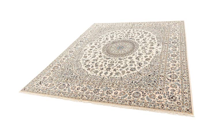 Detail image of 8' 3 x 9' 10 Nain Rug