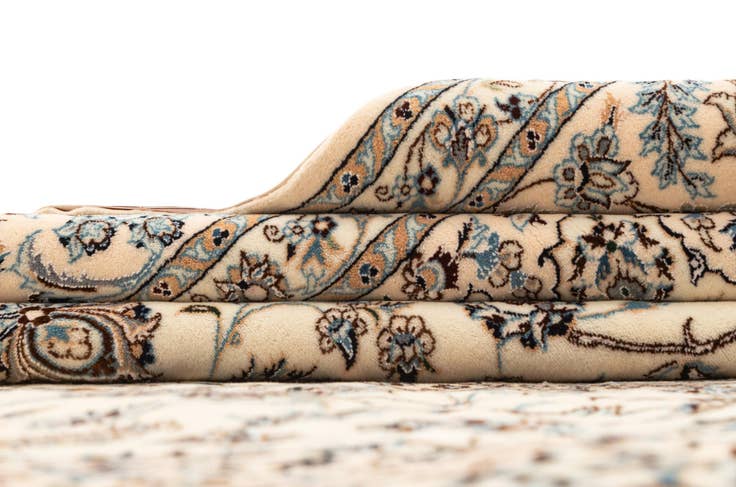 Detail image of 8' 3 x 9' 10 Nain Rug