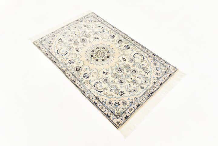 2' 10 x 4' 6 Hand Knotted Nain Persian Rug