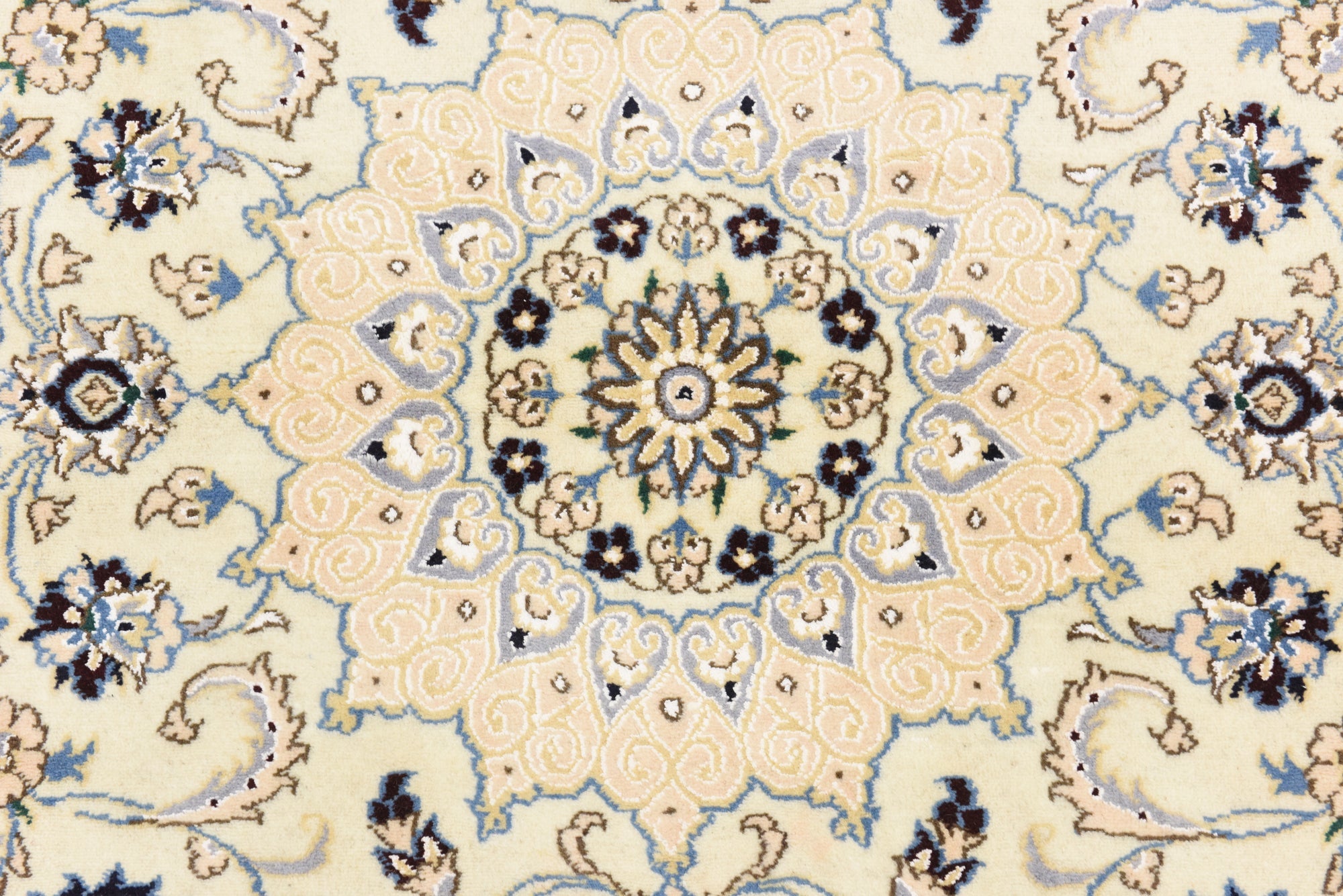 2' 10 x 4' 6 Hand Knotted Nain Persian Rug