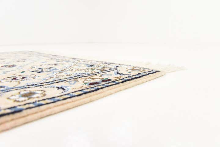 2' 10 x 4' 6 Hand Knotted Nain Persian Rug