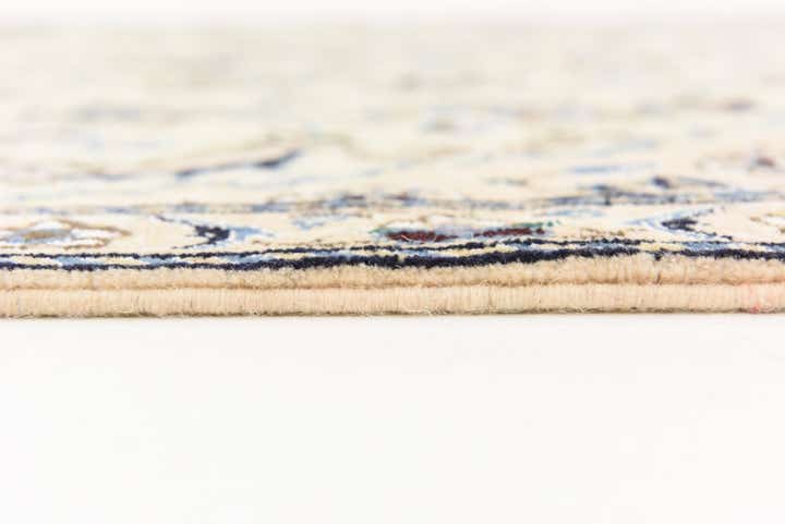 2' 10 x 4' 6 Hand Knotted Nain Persian Rug