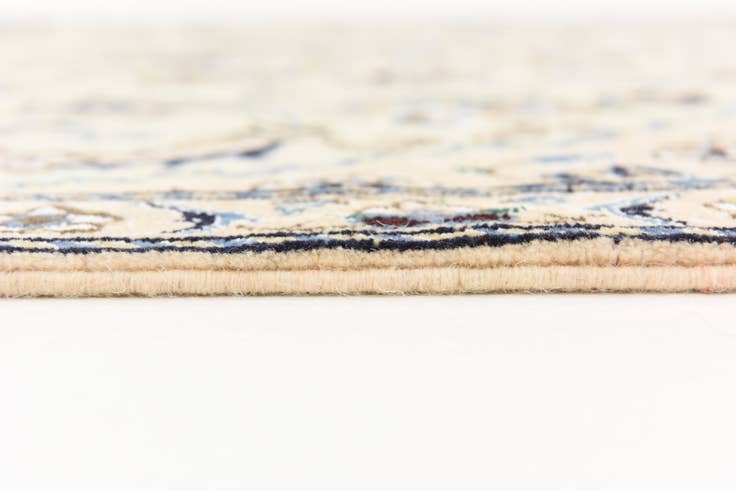 Detail image of 2' 10 x 4' 6 Hand Knotted Nain Persian Rug