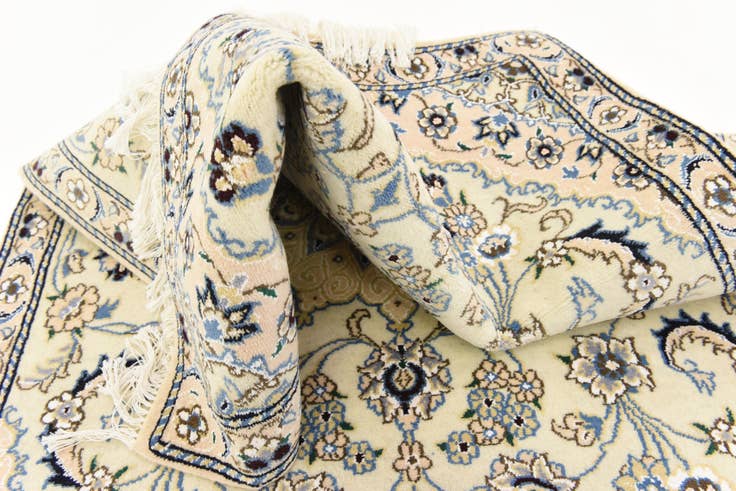 Detail image of 2' 10 x 4' 6 Hand Knotted Nain Persian Rug