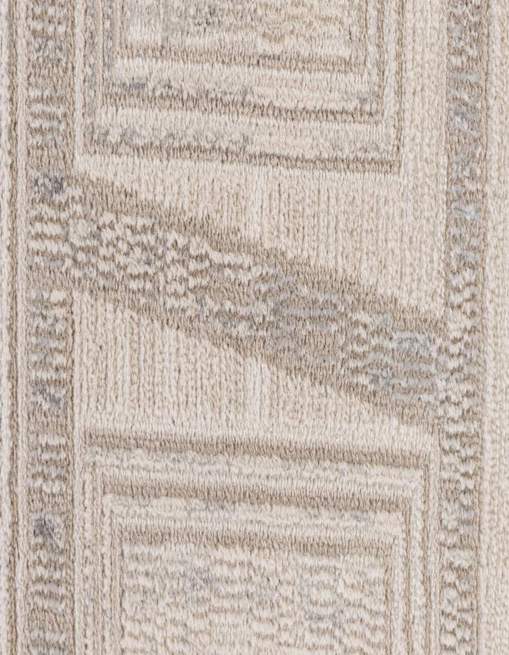 Detail image of 5' x 7' 4 Oasis Rug