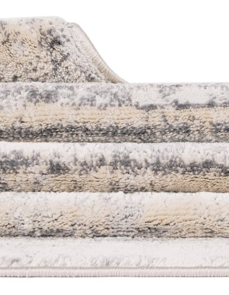 Detail image of 8' x 10' Oasis Rug