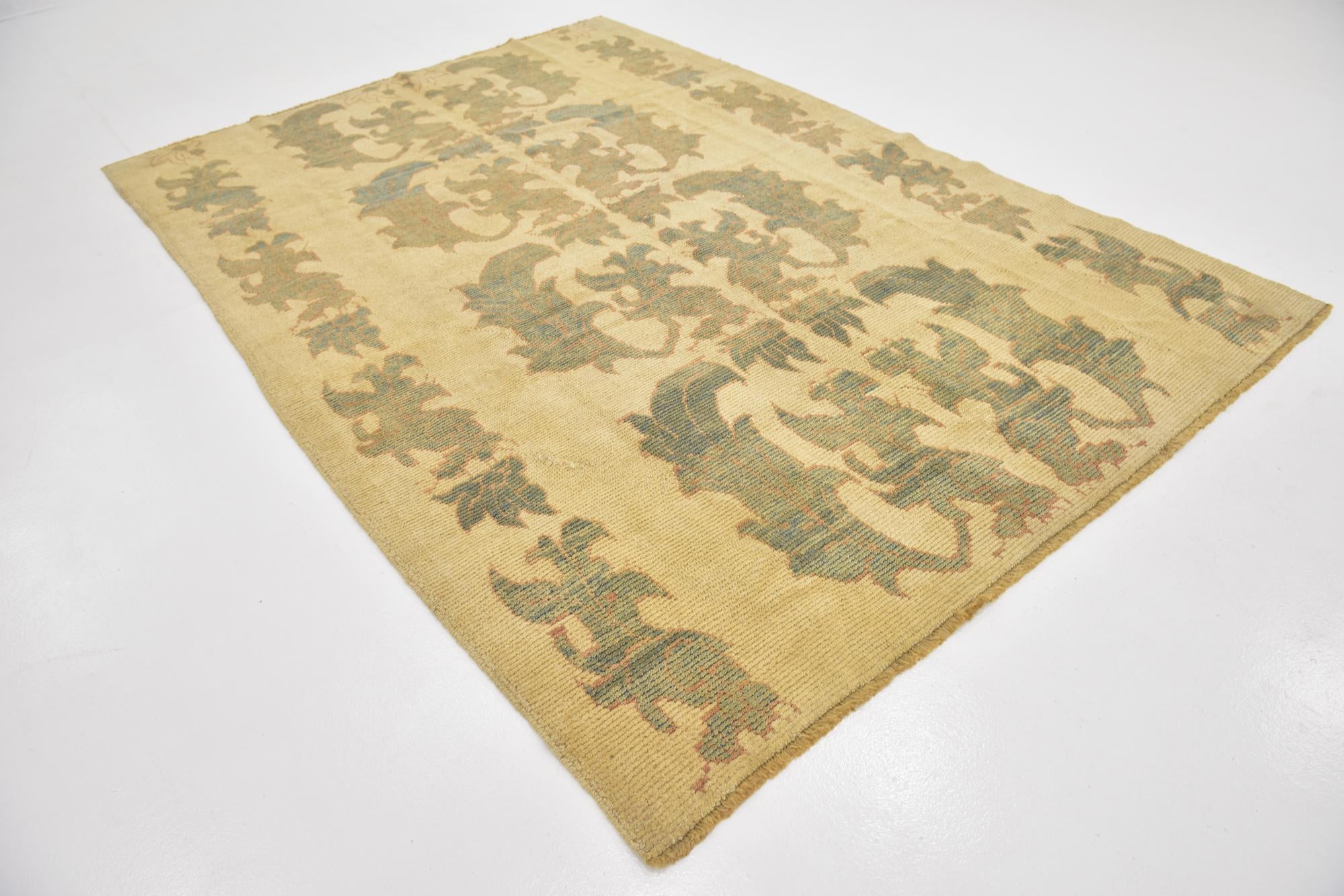 7' x 10' Hand Knotted Oushak Wool Rug
