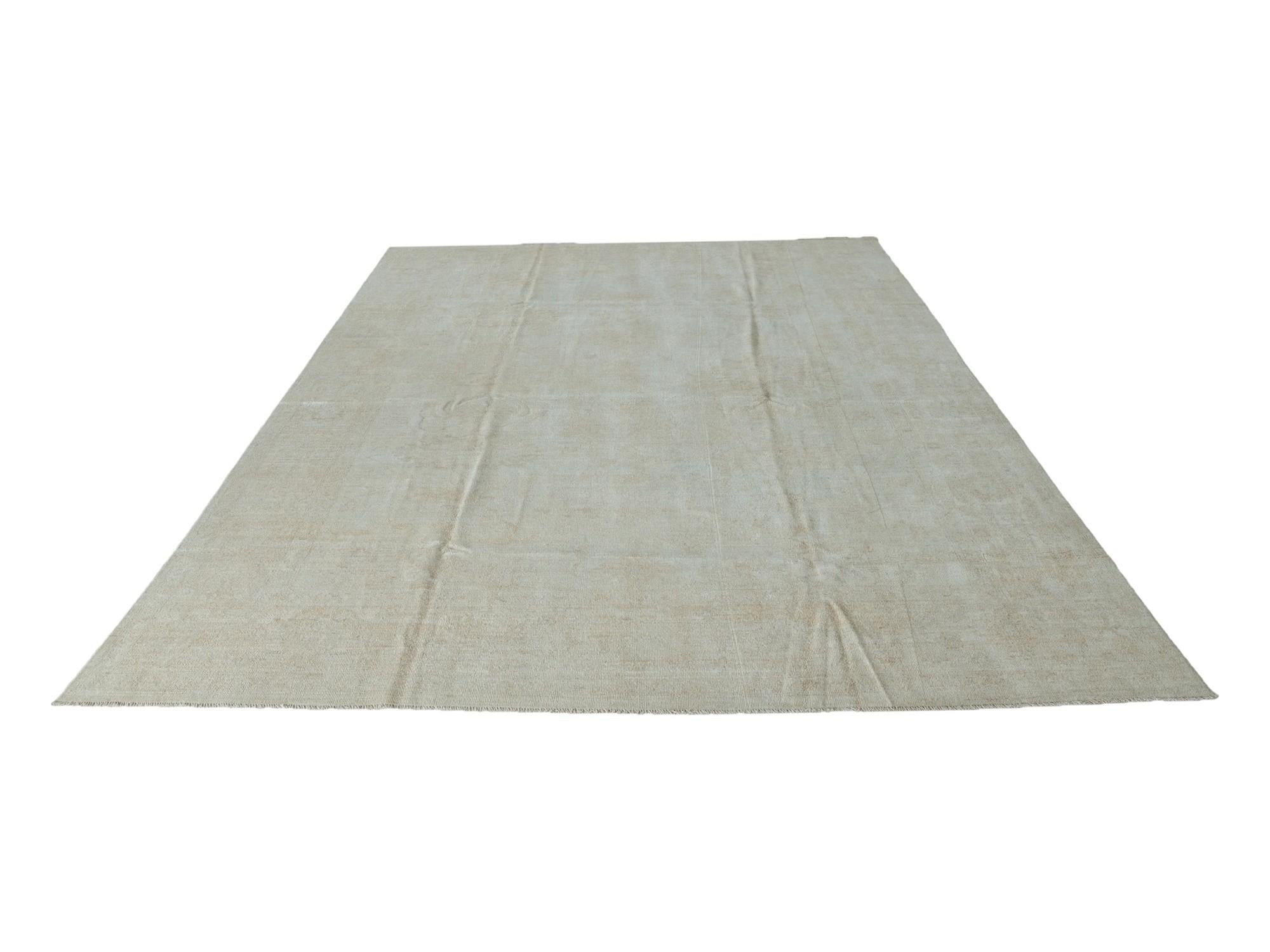 9' 5 x 13' 6 Hand Knotted Oushak Wool Rug