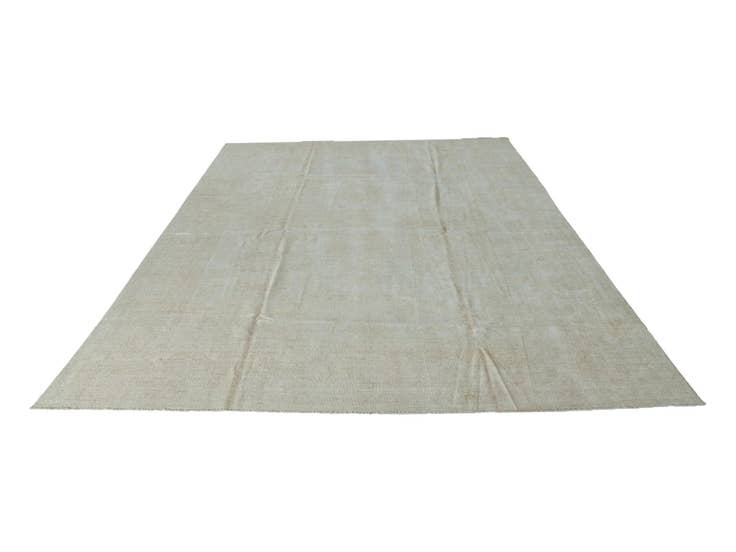 Detail image of 9' 5 x 13' 6 Hand Knotted Oushak Wool Rug