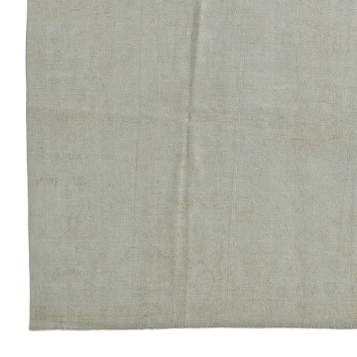 Detail image of 9' 5 x 13' 6 Hand Knotted Oushak Wool Rug