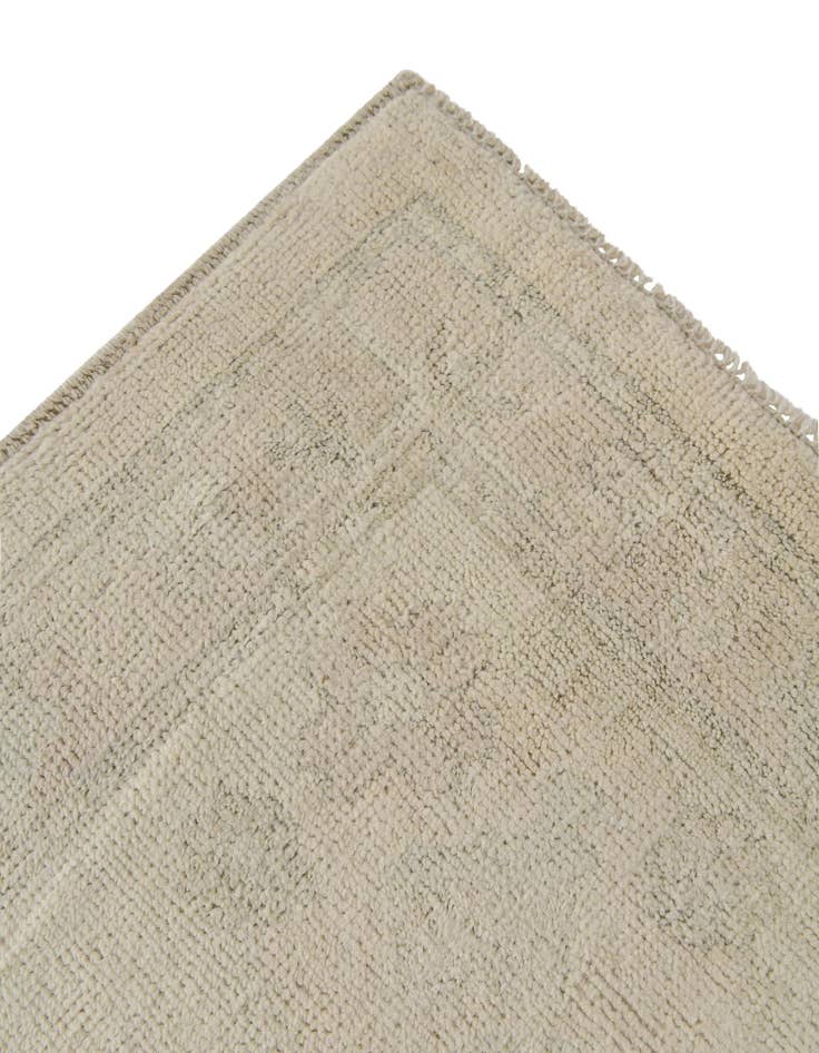 Detail image of 8' 1 x 9' 8 Hand Knotted Oushak Wool Rug