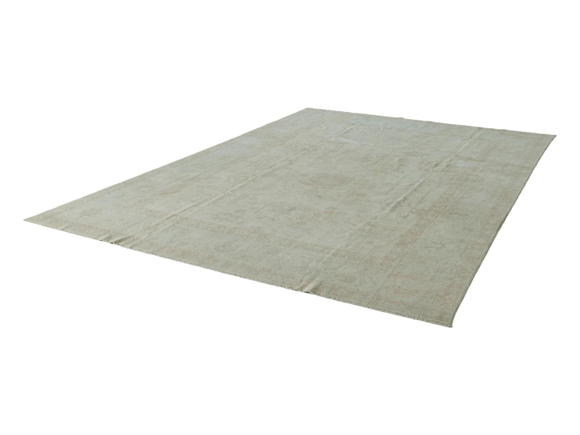 8' 8 x 11' 11 Hand Knotted Oushak Wool Rug