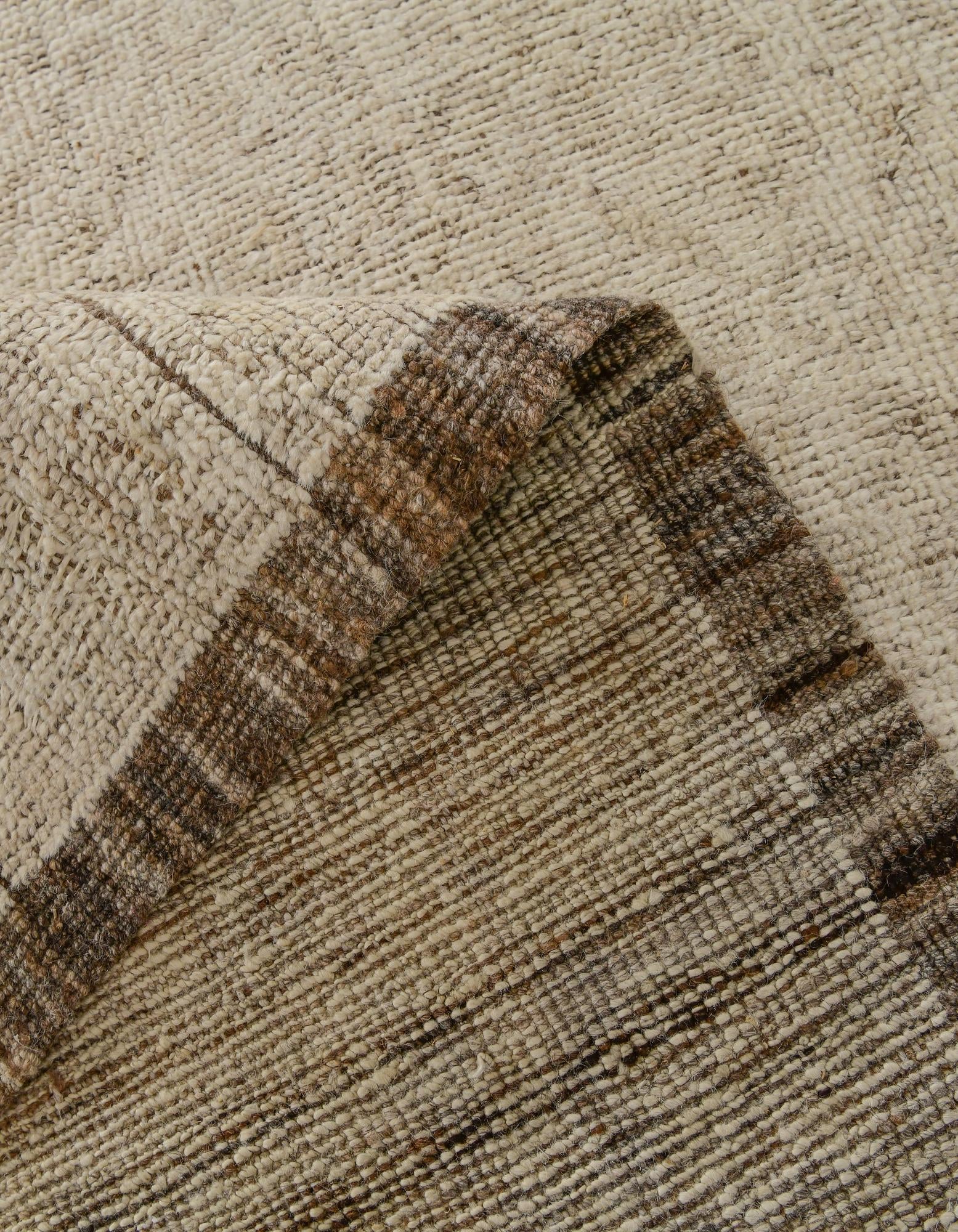 8' 8 x 10' 3 Hand Knotted Oushak Wool Rug