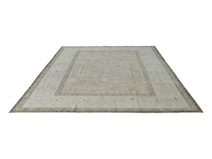 9' 11 x 12' 3 Hand Knotted Oushak Wool Rug