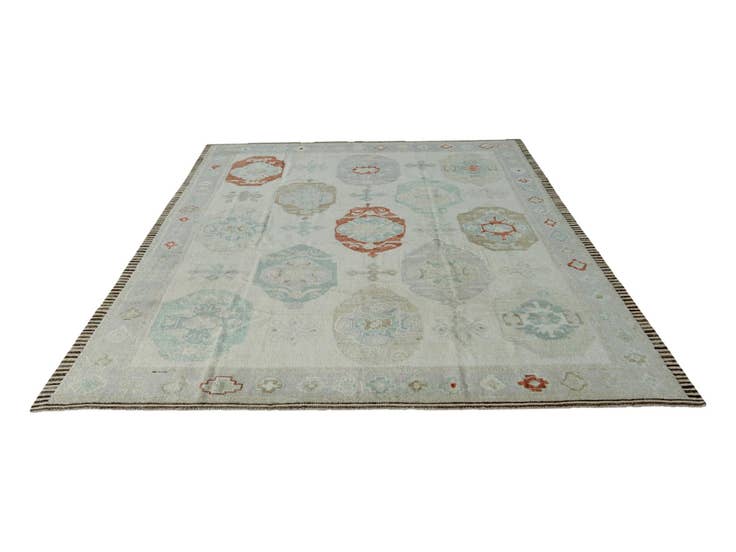 Detail image of 9' 5 x 12' 8 Hand Knotted Oushak Wool Rug