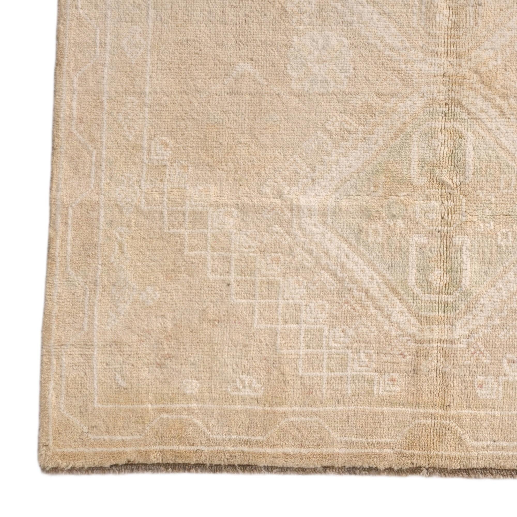 5' x 6' 7 Hand Knotted Oushak Wool Rug