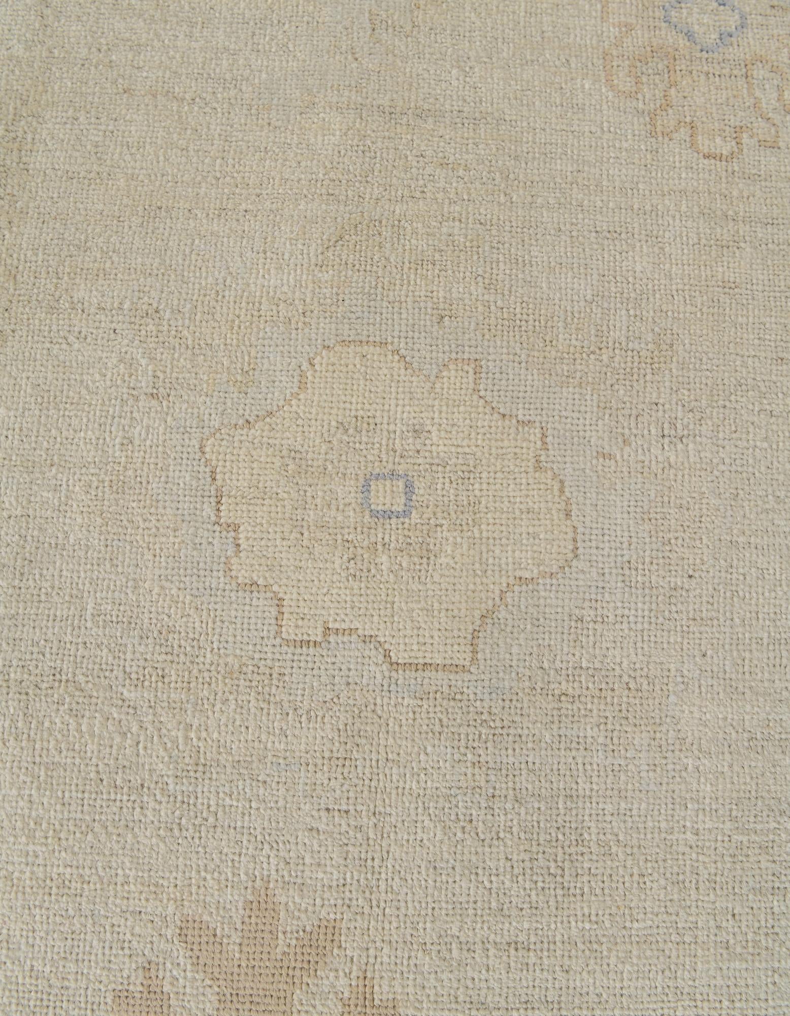 8' 11 x 11' 8 Hand Knotted Oushak Wool Rug